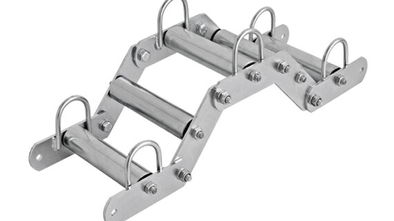 Rulliera guidacavo a catena snodata (4 moduli) per la protezione dei cavi sovrapposti